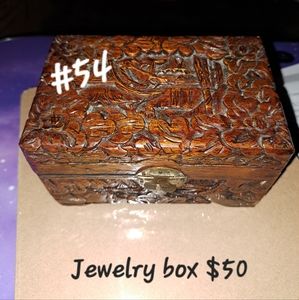 Jewelry box
